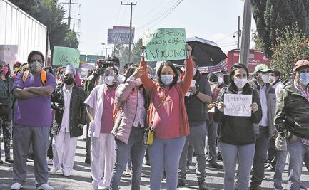 Médicos privados reclaman que no los vacunan
