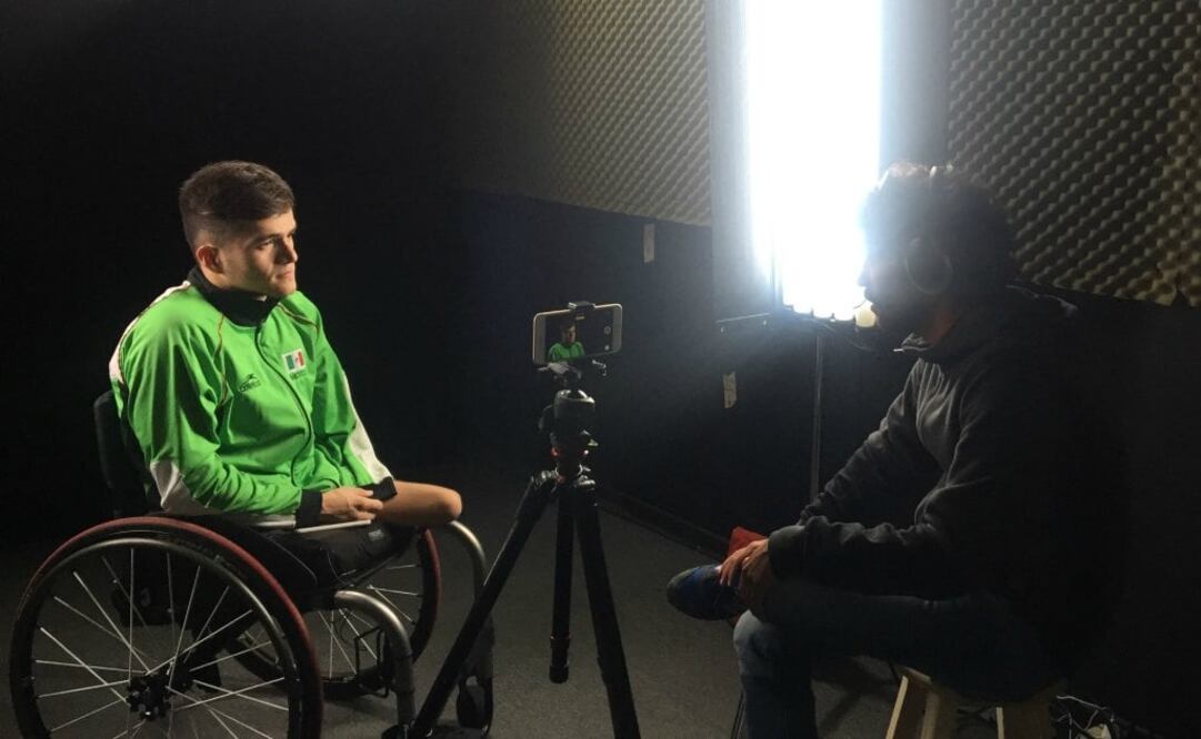 En el filme llamado Gus se emplean diferentes técnicas y accesorios para lograr grabar con un iPhone diversas tomas aéreas