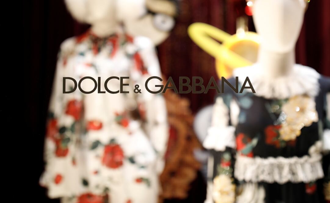 A window of a Dolce & Gabbana Srl store is pictured in Paris, France – Photo: Benoit Tessier/REUTERS