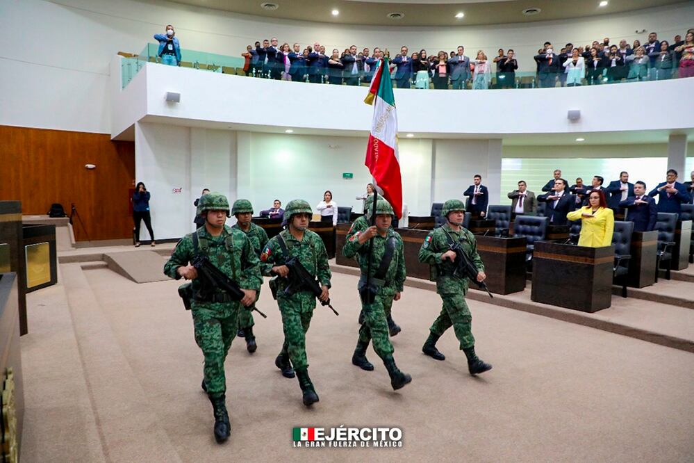 Ejército en el Congreso de Tamaulipas. Foto: @SEDENAmx