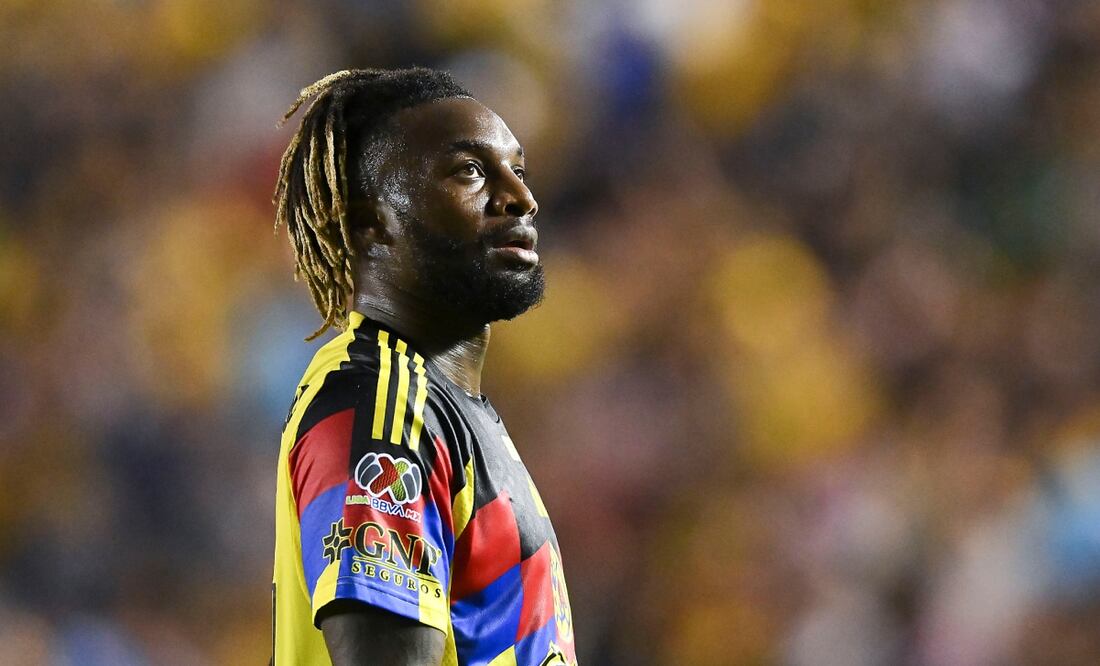 David Faitelson tacha de "vende humo" a Allan Saint-Maximin / Foto: Imago7