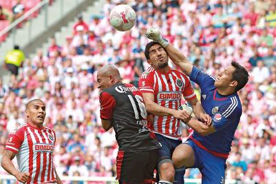 Chivas se adueña del clásico tapatío