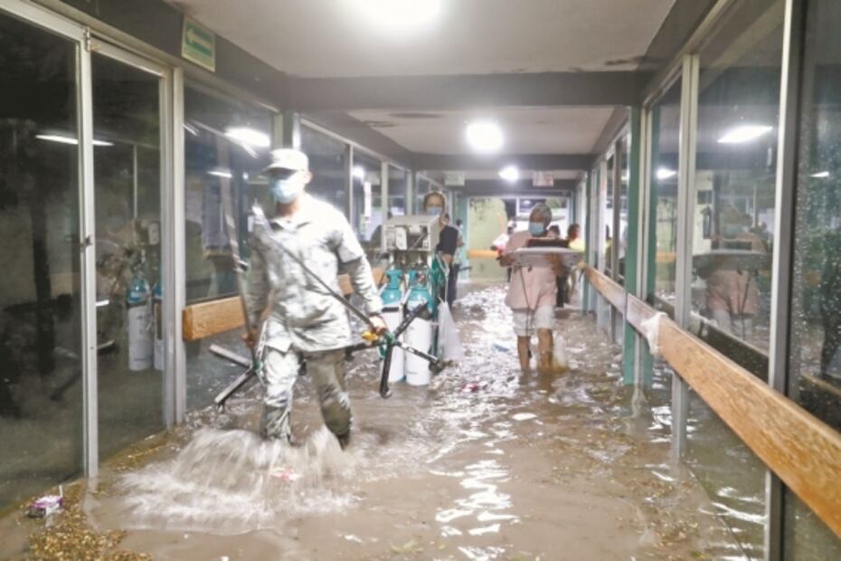 Lluvias en Edomex dejan un muerto e inundan hospital