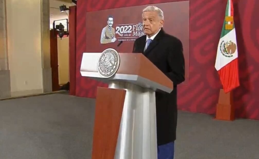 “Yo estoy bien, un poco de ronquera”: Informa AMLO que tiene gripe porque “se adelantó el frío”