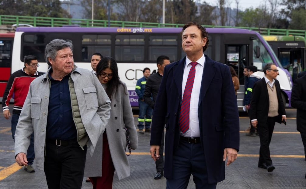 Secretario de Movilidad se reune con transportistas con miras a incluirlos en el diseño del Plan General de Desarrollo Urbano. 
Foto: Hugo salvador