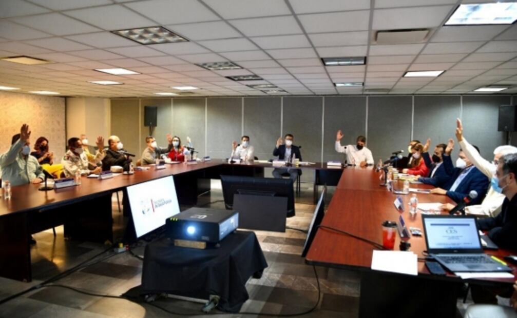 Anuncian medidas sanitarias para playas del Pacífico por vacaciones de Semana Santa