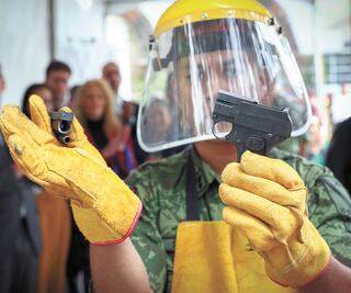 Canjean más de 4 mil armas en la CDMX