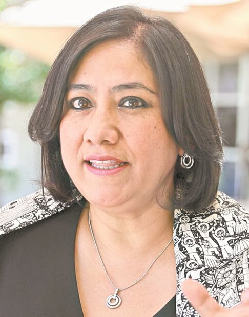 A la 4T se le va feo el avión