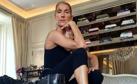Celine Dion termina su concierto en París cantando descalza sobre el techo de un BMW