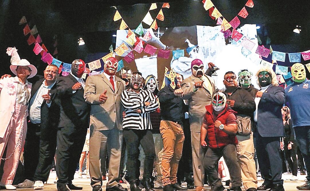 Artistas y creadores que conforman la delegación de la Ciudad de México que actuará en el Festival Internacional Cervantino.