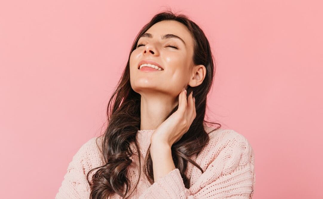 Descubre cómo reducir la papada sin el bisturí. Foto: Freepik