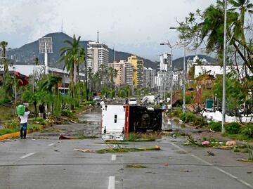 Huracán "Otis" deja 27 muertos y 4 desaparecidos en Guerrero