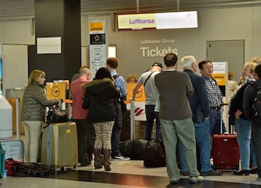 Lufthansa inicia huelga; cancela 290 vuelos
