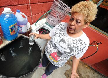 “Nos llega agua puerca con lombrices”; pobladores de San Antonio La Isla denuncian problemas de desabasto