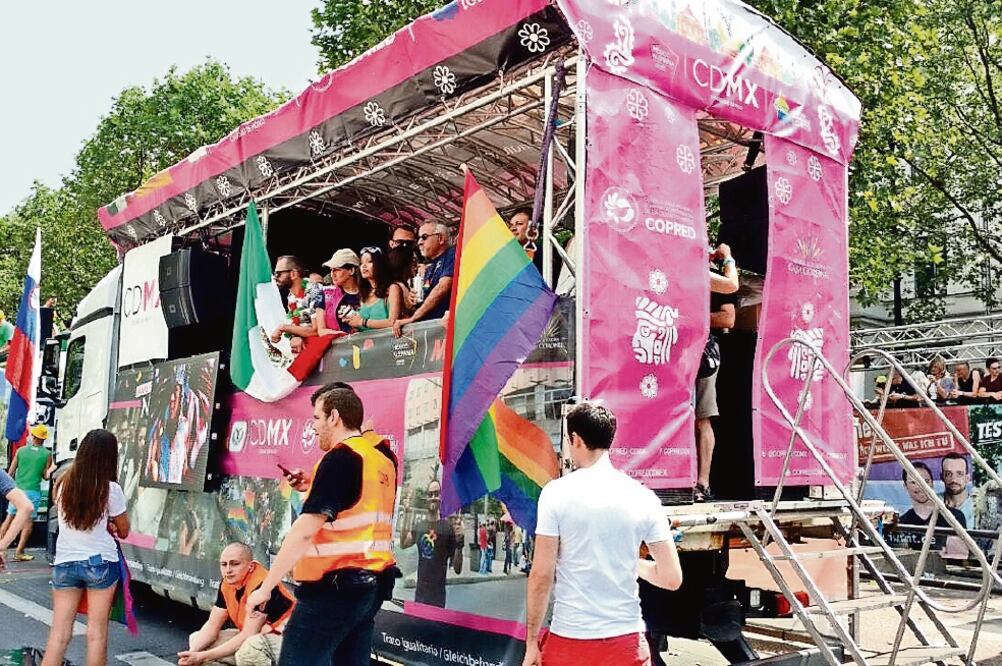 Lleva CDMX orgullo gay a Berlín