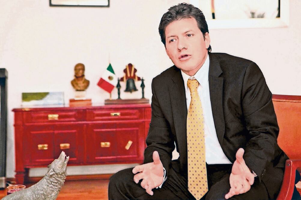 Víctor Hugo Lobo Román, titular de la delegación Gustavo A. Madero (FOTOS: ARCHIVO EL UNIVERSAL)