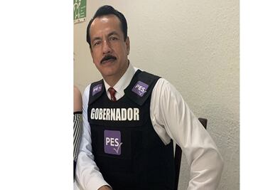 Candidato a gobernador de Sinaloa usa chaleco blindado para hacer campaña