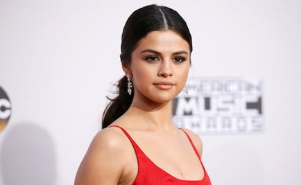 Selena Gomez reaparece y gana en los American Music Awards