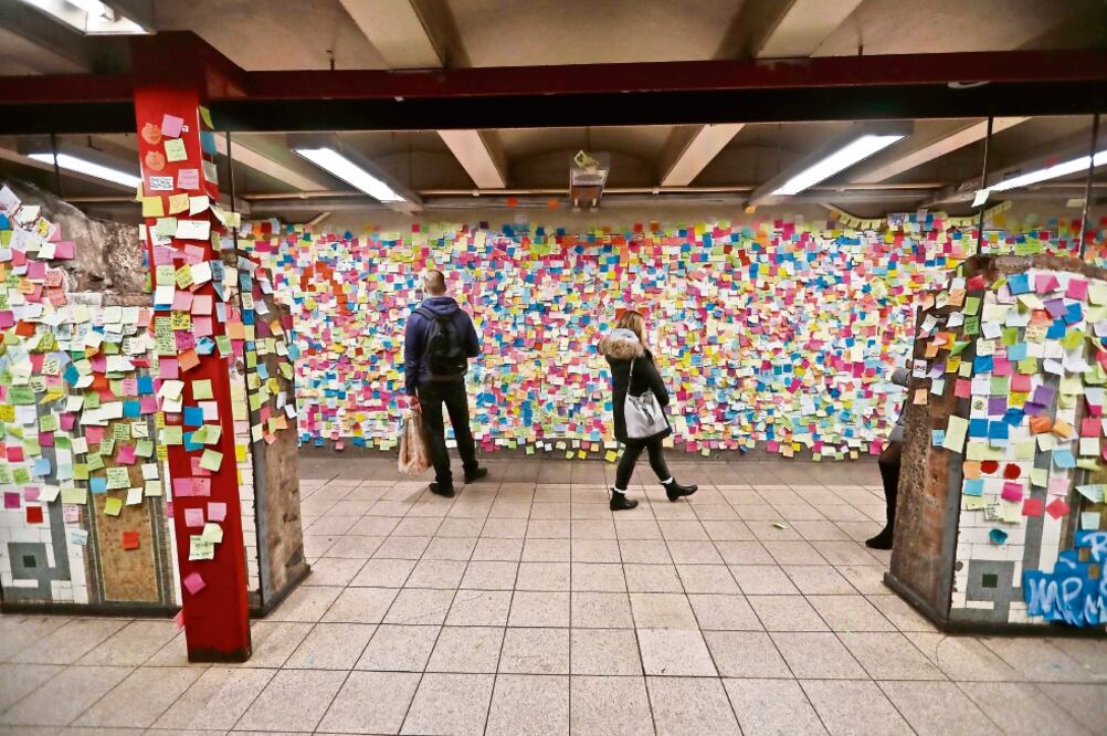 La mayoría de los mensajes que se leen en las paredes del Metro de Nueva York comparten temas en común: los inmigrantes y las deportaciones. (FOTO: YADÍN XOLALPA. EL UNIVERSAL)