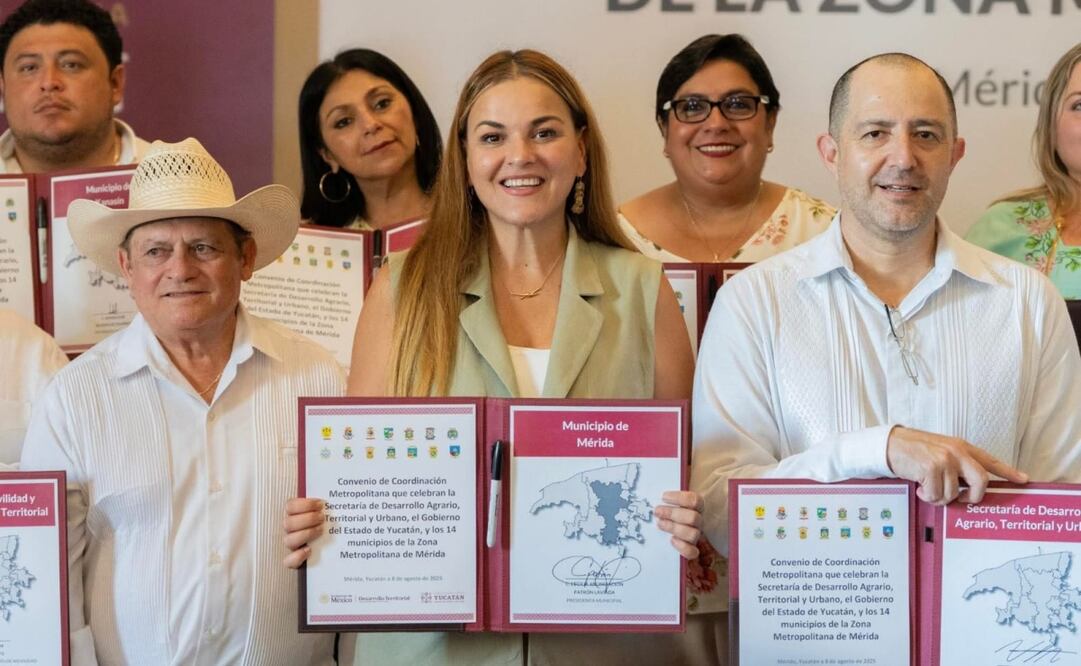 Firma de convenio en Mérida. Foto: Especial