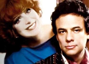 Anel presume fotos del día que se casó con José José