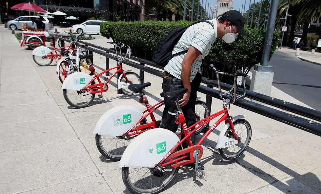 La dependencia capitalina indicó que ya colocaron 10 cicloestaciones y en 2023 comenzará la expansión de Ecobici en 3 alcaldías. Foto: Carlos Mejía / EL UNIVERSAL