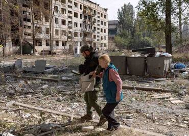 Ucrania recibe de Rusia los restos mortales de mil soldados caídos en la guerra