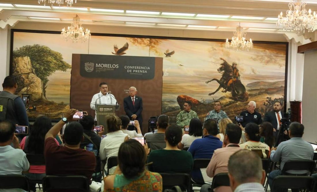 Jefe de Seguridad Pública municipal en Morelos, Miguel Ángel Urrutia Lozano anuncia que al menos 8 encargados de seguridad reprobaron los exámenes (08/05/2025). Foto: Especial