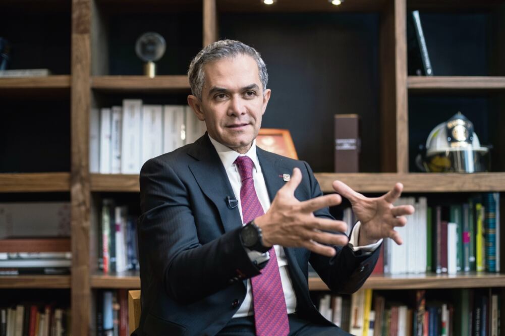 Acciones. El ex jefe de Gobierno aseguró que durante su administración se sumaron 7 mil cámaras de videovigilancia al C5. Foto: ARCHIVO EL UNIVERSAL