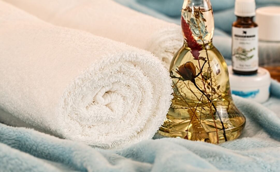 Incluye un aceite limpiador en tu rutina de belleza y notarás una gran diferencia. Foto: Cortesía