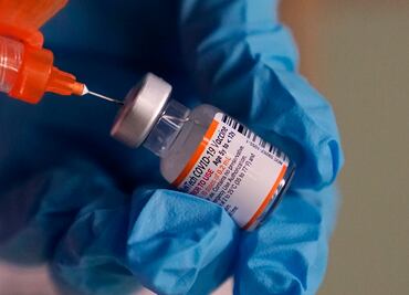 Pfizer inicia pruebas de vacuna antiCovid contra variante ómicron