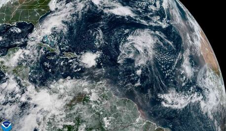 Huracán Gabrielle alcanza categoría 3 al sureste de Bermudas