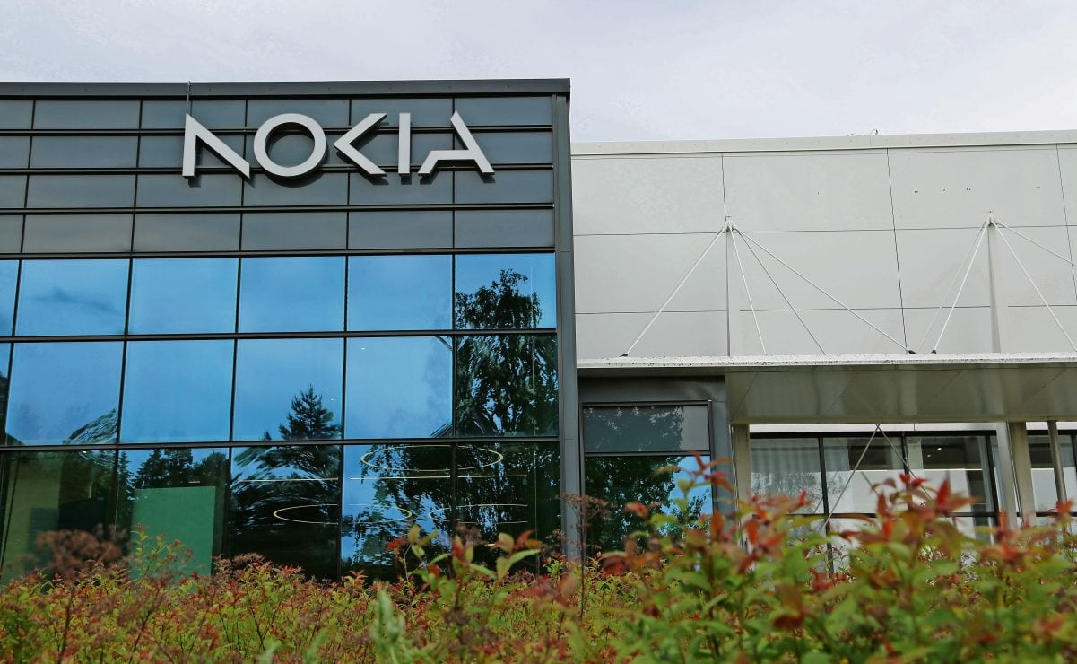 ?‍ Nokia vuelve a la relevancia tecnológica

El antiguo líder de la telefonía móvil resurge gracias a la creciente demanda de redes ópticas para nutrir los centros de datos y la inteligencia artificial