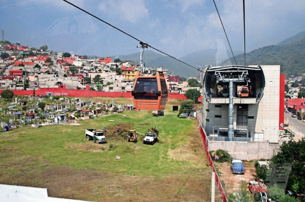 Autoridades mexiquenses informaron el teleférico transportará, aproximadamente, a 26 mil personas diariamente, lo que se traduce en 186 mil a las semana (IRVIN OLIVARES)