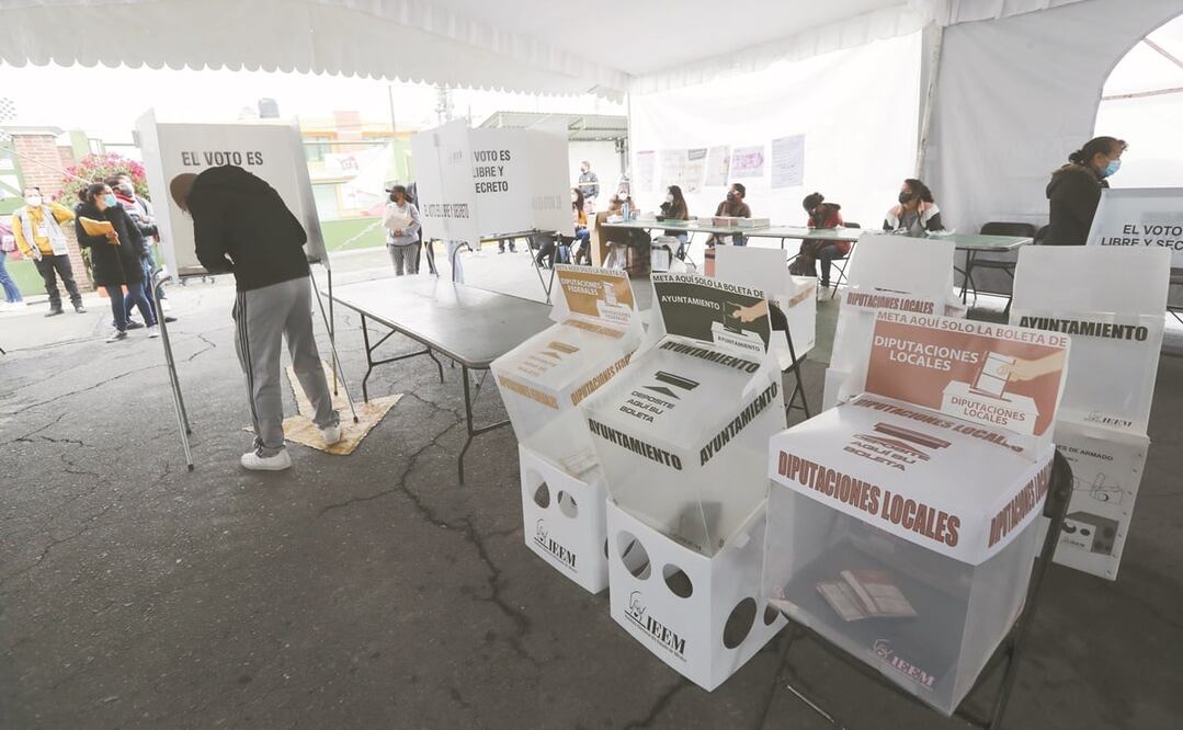 En el Estado de México Morena perdió casi la mitad de los municipios que gobernó. En la Ciudad lo dejaron sólo con seis alcaldías. Foto: ARCHIVO EL UNIVERSAL