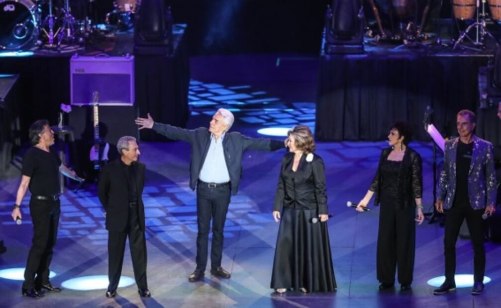 Los grandes del rock celebran con éxito a las mamás de México