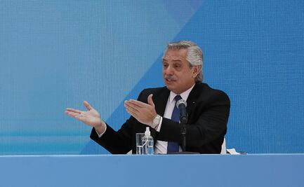 Presidente de Argentina atribuye frase de músico argentino a Octavio Paz y causa polémica