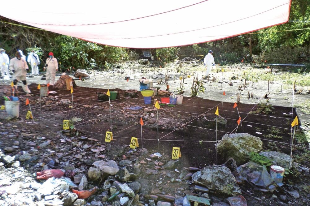 Las versiones coinciden en que en el grupo de normalistas que llegaron al basurero de Cocula había miembros de Los Rojos (ARCHIVO. EL UNIVERSAL)