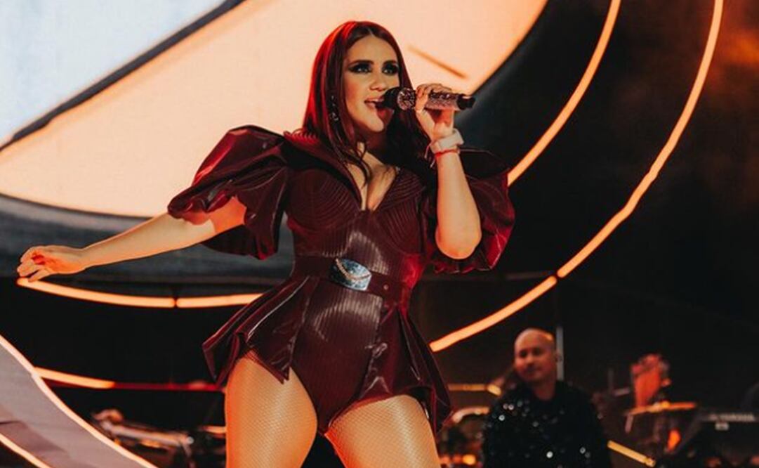 Dulce María durante un concierto en Brasil. Foto: Instagram oficial de la famosa.
