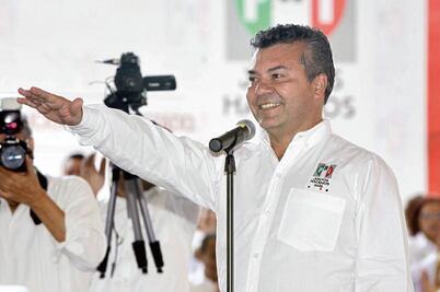 Imputan cargos a ex secretario de Roberto Borge