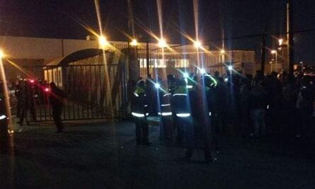 Asesinan a dos internos en el penal de Neza Bordo tras riña