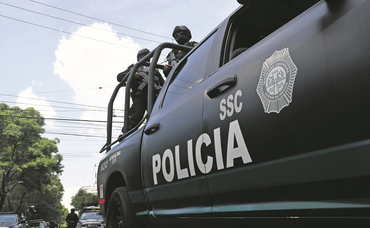 Autoridades encontraron un contenedor colocado sobre un camión; el conductor no pudo acreditar la legal procedencia de la mercancía