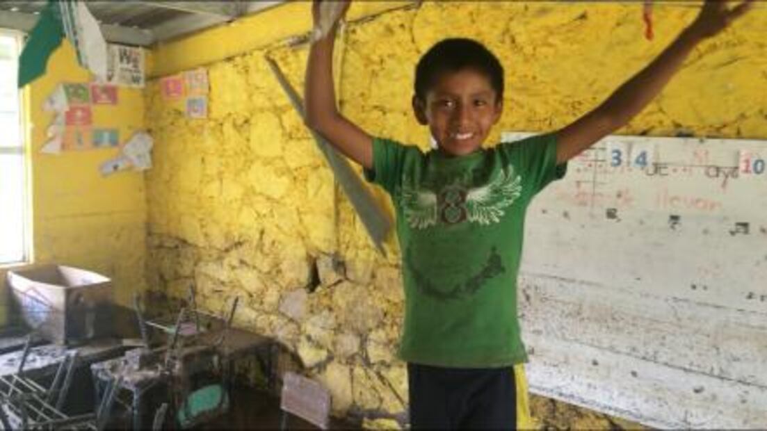 Tras tragedia, Emmanuel sueña con ser soldado