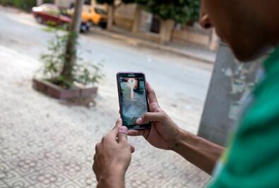 Crean "Pokérruta" para cazar pokémones en Bogotá