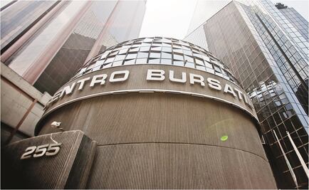 Bolsa Mexicana inicia con retroceso, atenta a volatilidad de mercados