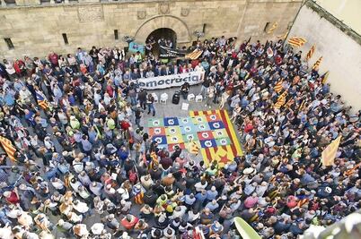 Detenciones en Cataluña desatan ola de protestas