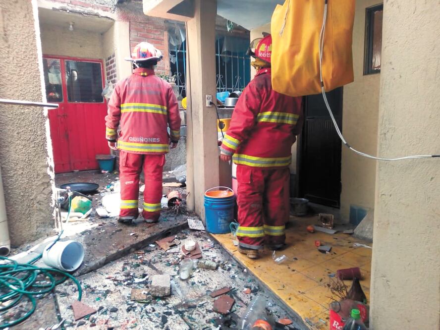 La explosión se registró en un domicilio en la calle Chimalpopoca y Tláloc Oriente, en Tultepec. Foto: ESPECIAL