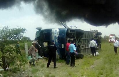 Un muerto y 16 heridos deja choque en Zacatecas