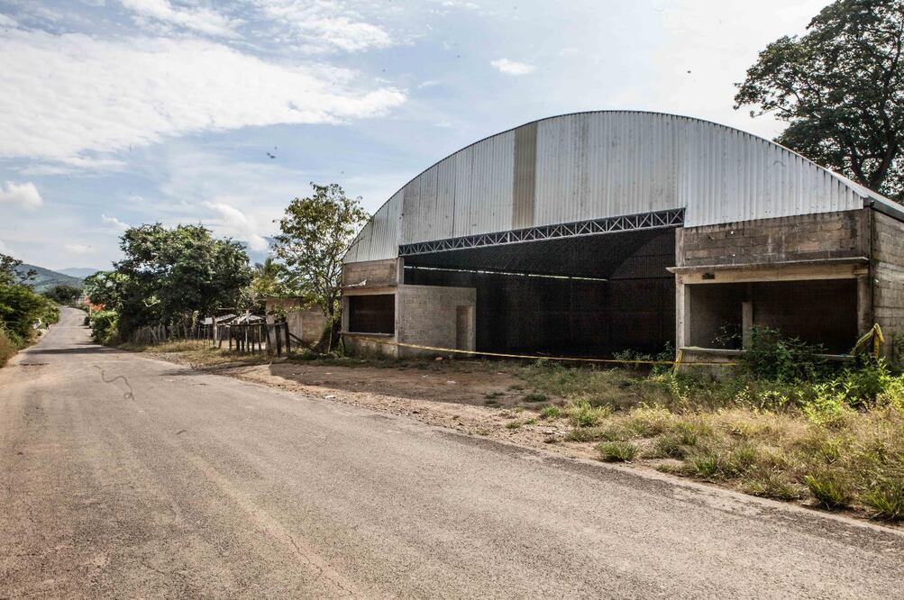 La PGR se negó a investigar la cadena de mando, sin mayor fundamentación que su sola negativa, aseguró el Centro de Derechos Humanos "Miguel Agustín Pro Juárez" (ARCHIVO EL UNIVERSAL)