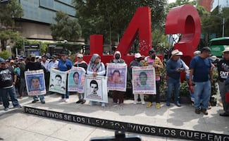 Caso Ayotzinapa: Padres acusan "puerquero" con líneas de investigación; señalan operativo en su contra para evitar llegar con la CNTE